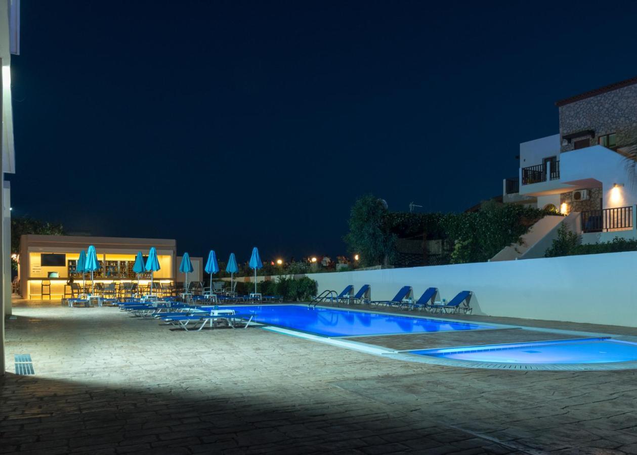 Amaryllis Front Beach Hotel ラルドス エクステリア 写真