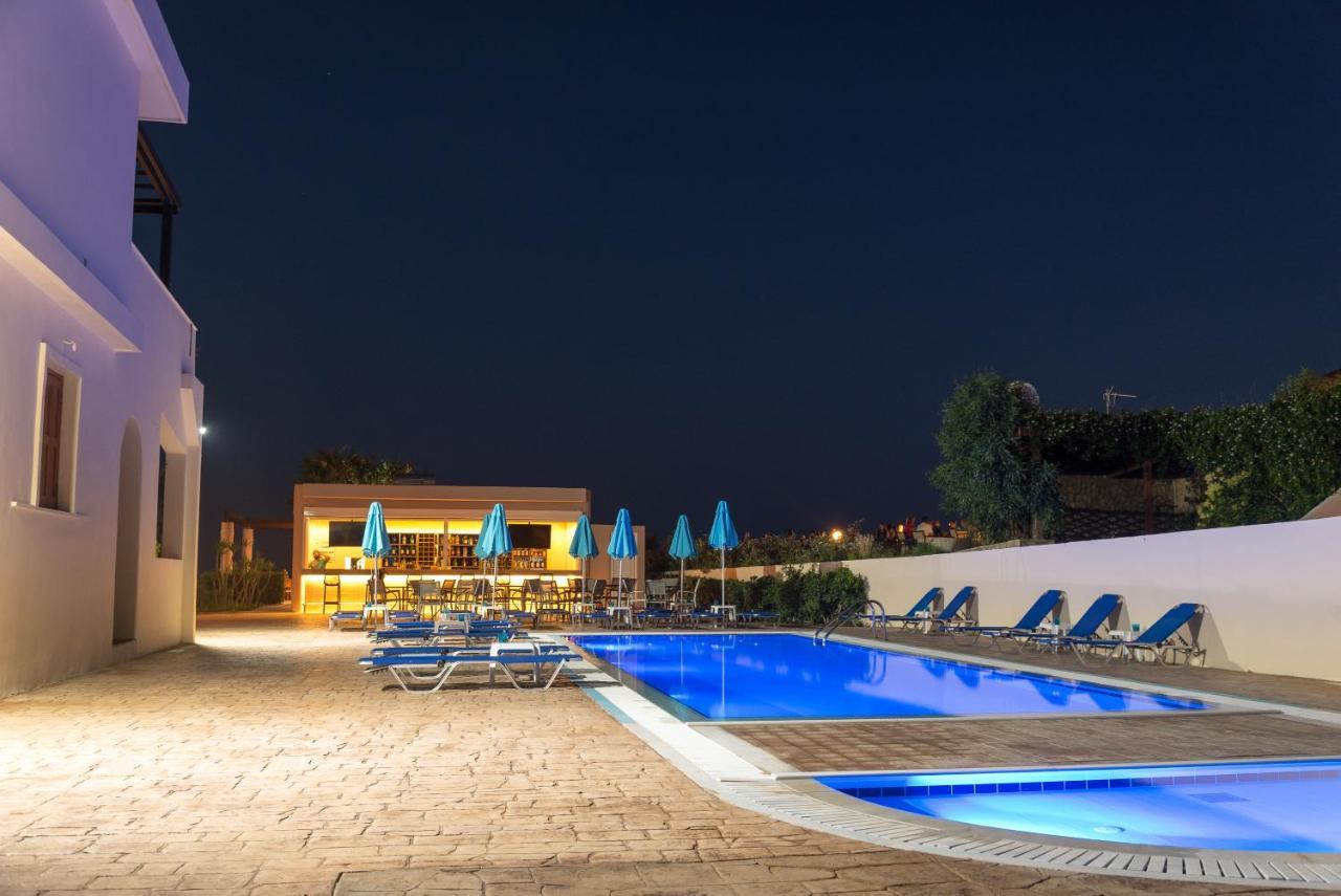 Amaryllis Front Beach Hotel ラルドス エクステリア 写真
