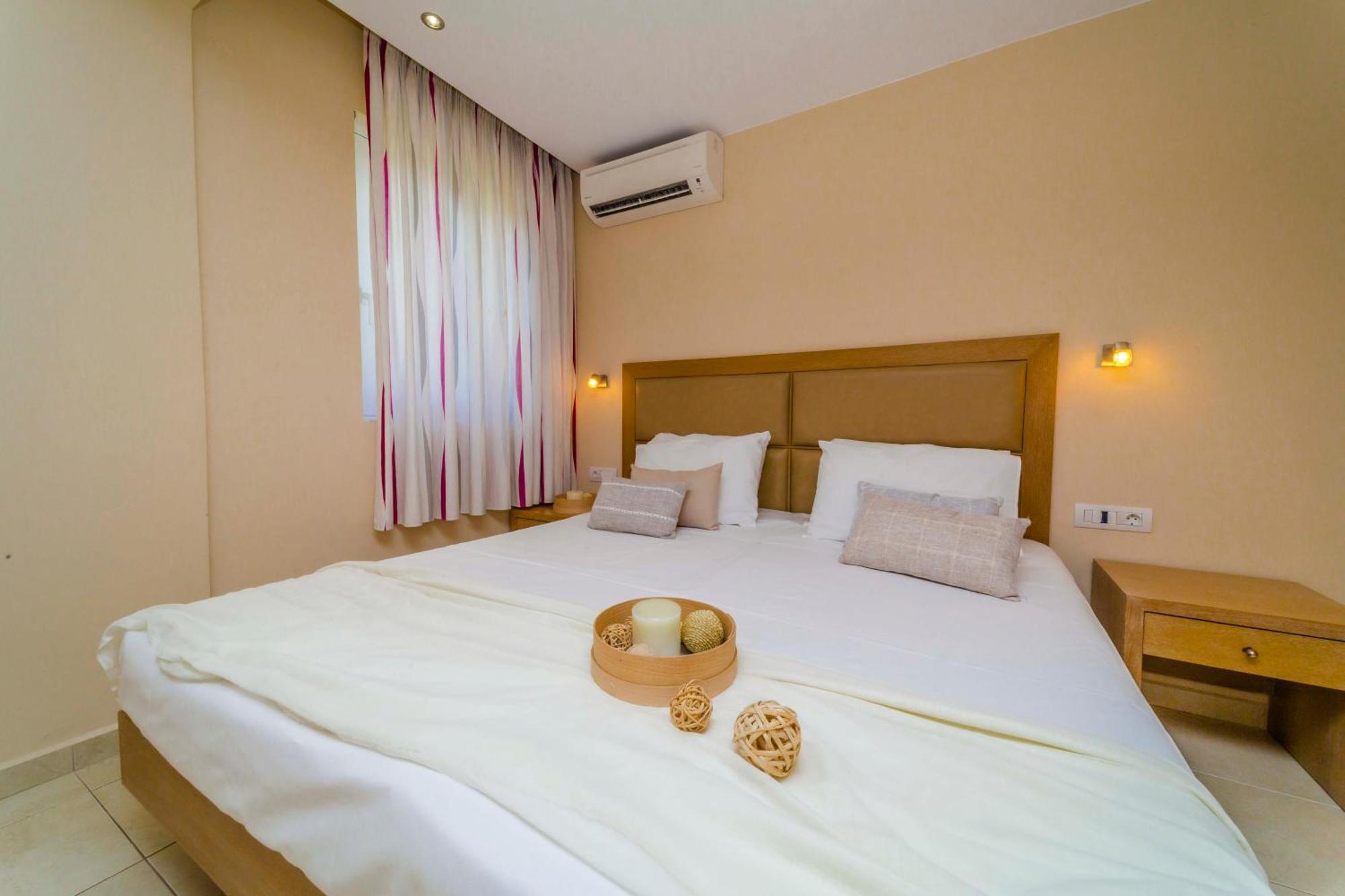 Amaryllis Front Beach Hotel ラルドス エクステリア 写真
