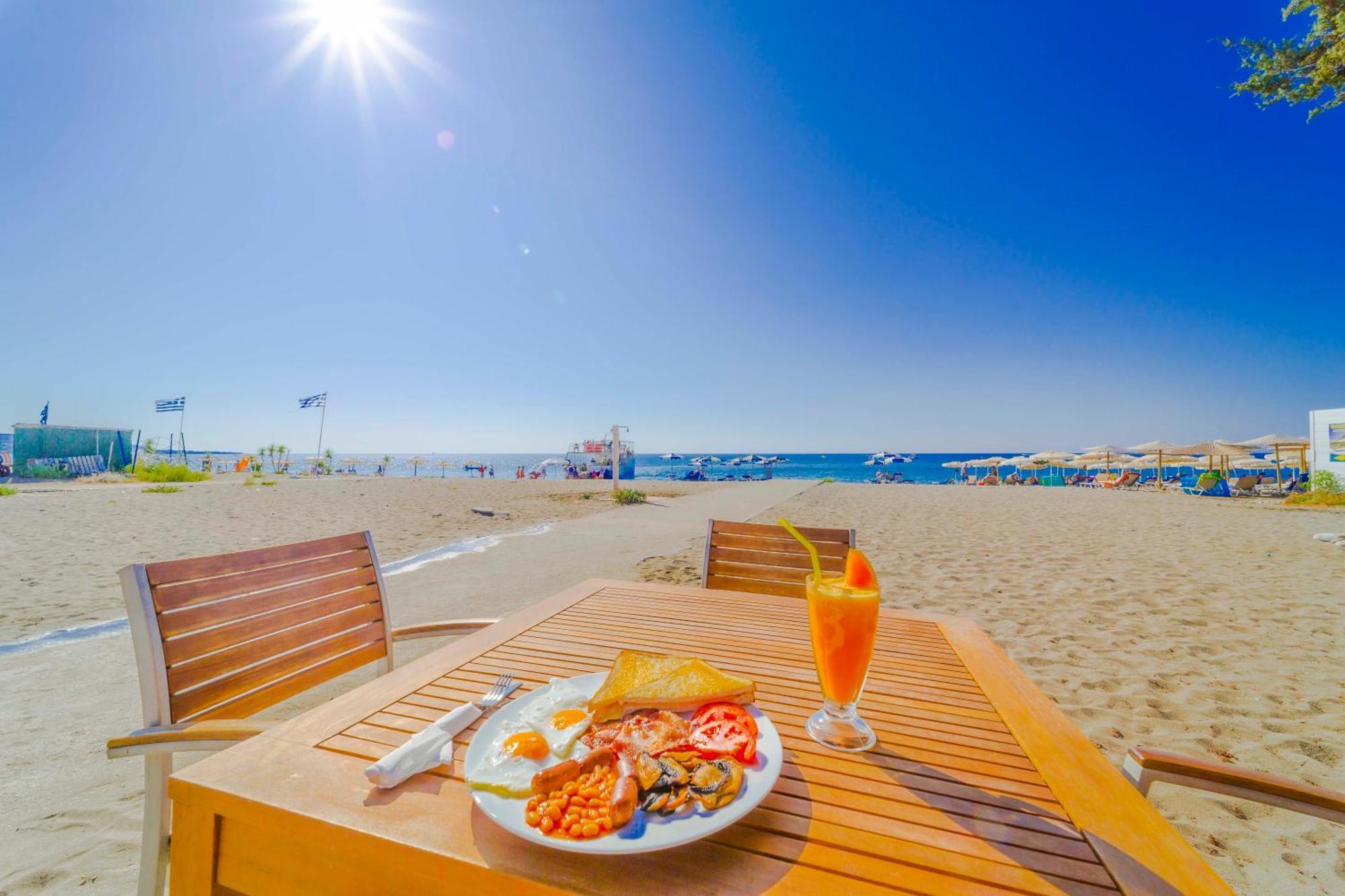 Amaryllis Front Beach Hotel ラルドス エクステリア 写真